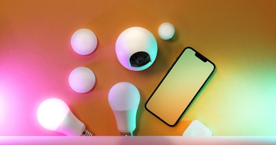 Smarte Beleuchtung fürs Wohnzimmer richtig einrichten